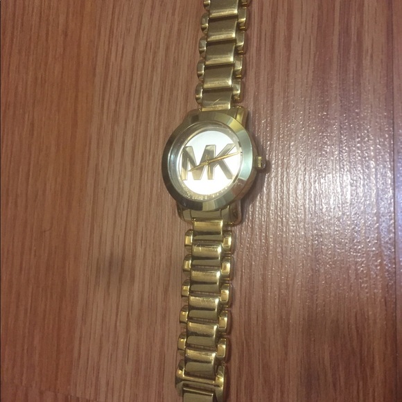 Authentic Michael Kors watch - Picture 7 of 8